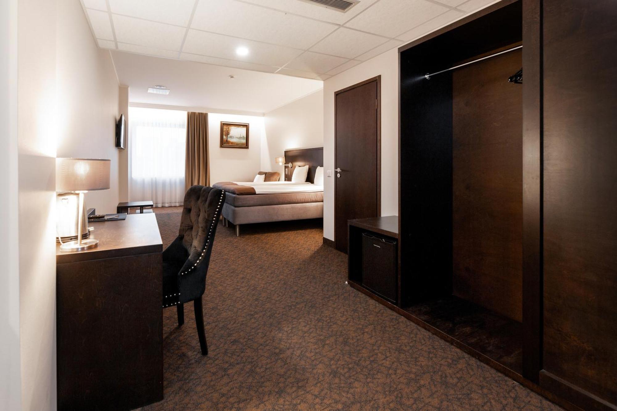 Adoryal Hotell Ταλίν Εξωτερικό φωτογραφία